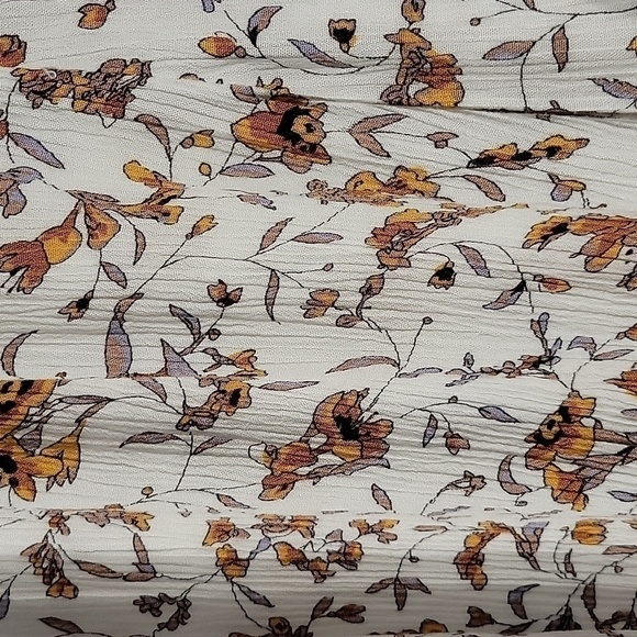 Ivy & Main Women's beautiful patterned wide-leg pants, size large, boho - Picture 2 of 6